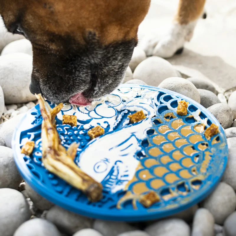 Tapis à lécher eMat Baleine — Enrichissement pour chien, photo 2 sur 3