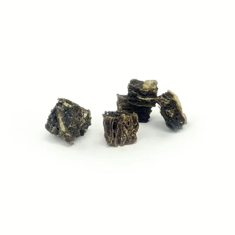 Cubes de peau de saumon — Mastication pour chien